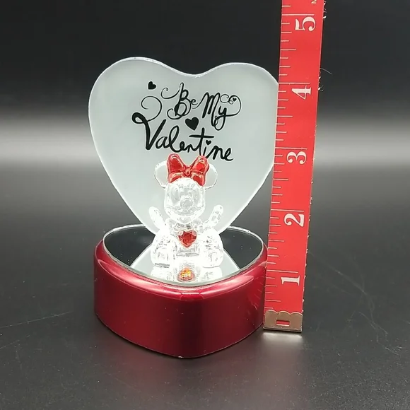 Disney Minnie Mouse "Be My Valentine" Light Up Glass Figurine - Picture 9 of 11